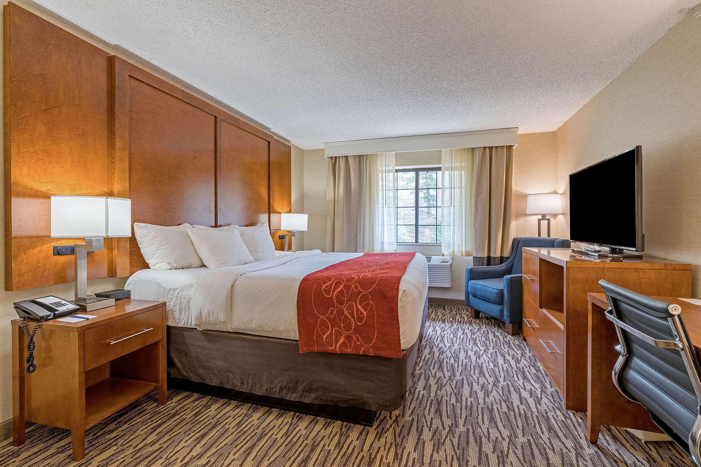 Comfort Suites Golden West On Evergreen Parkway Exterior foto
